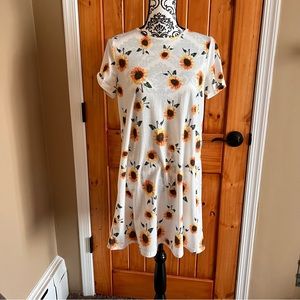 NWOT SHEIN Sunflower T-shirt Dress